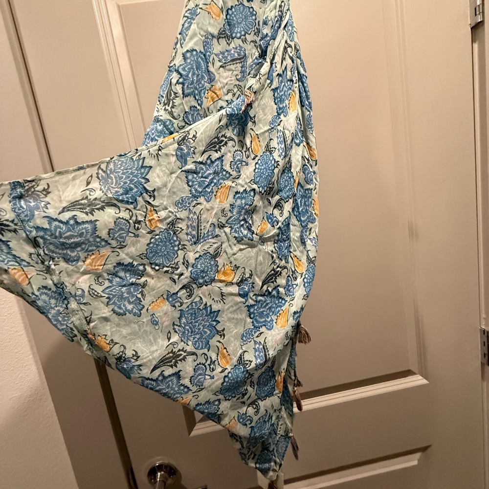 New Floral Patterned Scarf with Tassels
